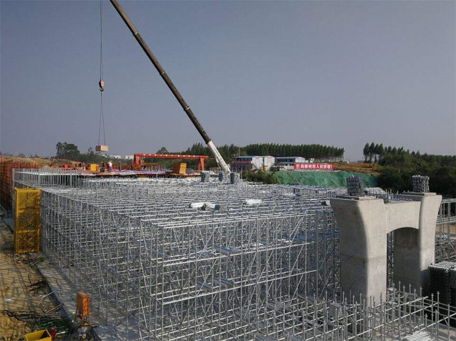 盘扣式脚手架应用案例-桥梁建筑(图4)